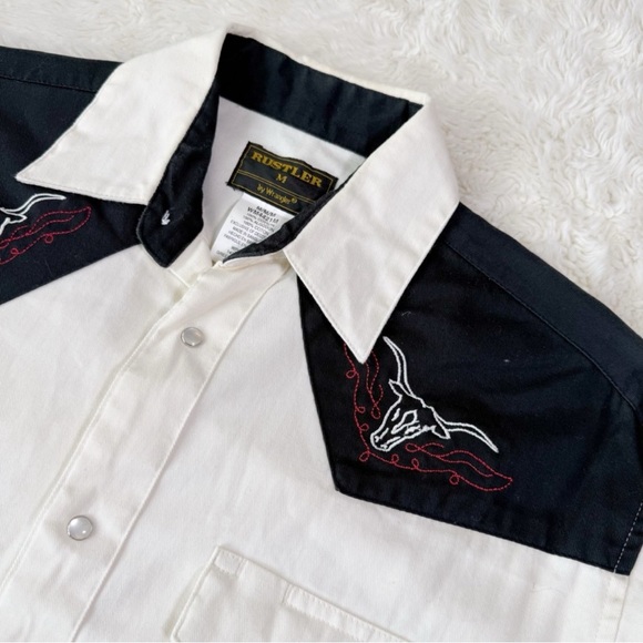Wrangler Other - VTG Rustler Wrangler Men Western Cream Embroidery Button Down Long Sleeve MEDIUM